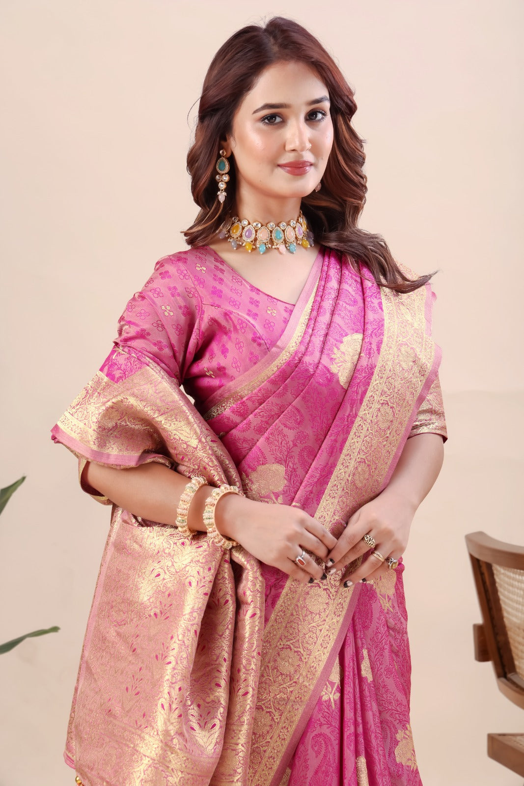 Sophisticated Traditional Banarasi Saree Opulent Gold Zari Border for Weddings and Celebrations