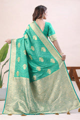 Sophisticated Traditional Banarasi Saree Opulent Gold Zari Border for Weddings and Celebrations