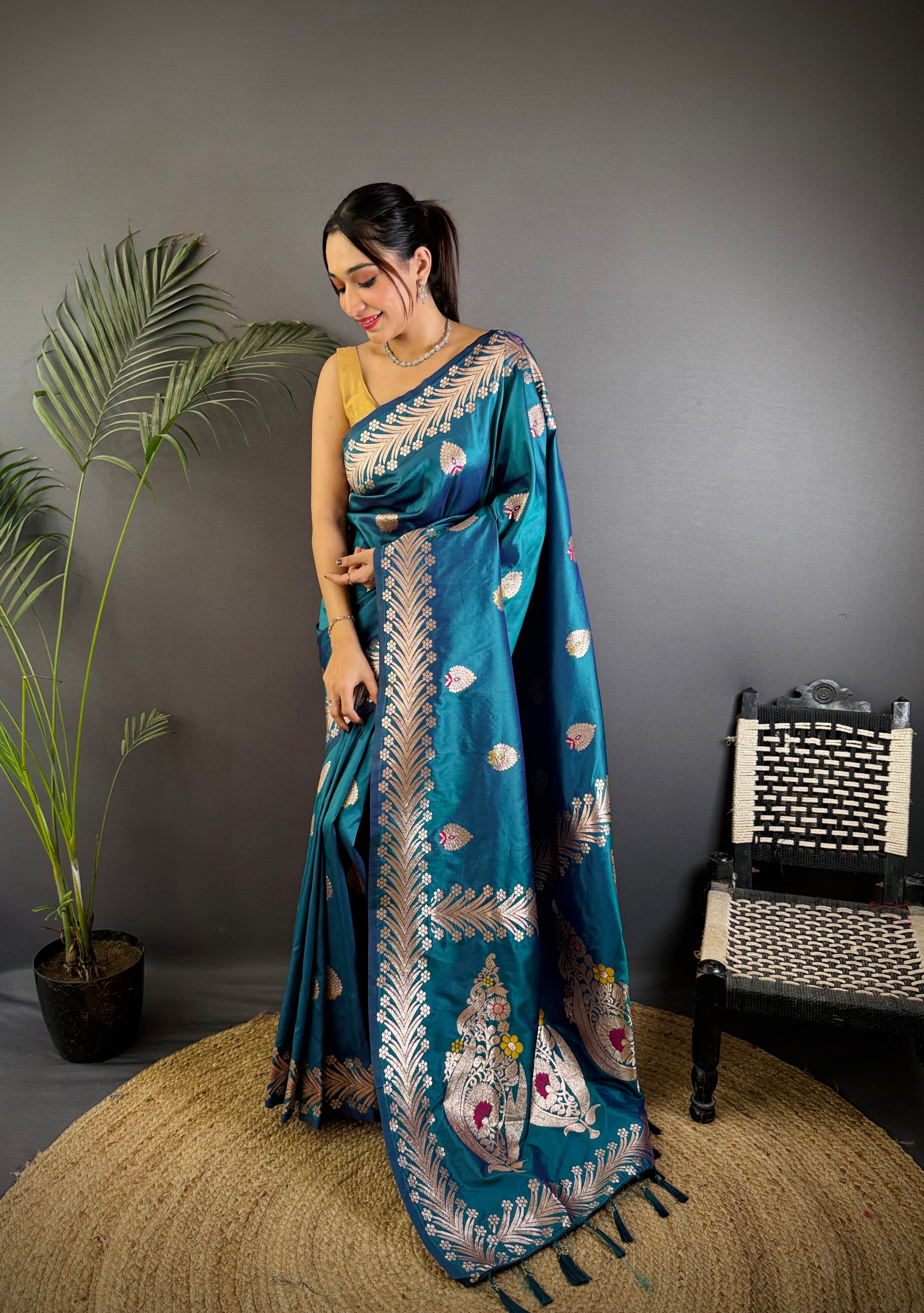 Elegant Banarasi Soft Silk Saree with Rich Zari Border Woven Pallu Traditional Indian Ethnic Wear for Weddings and Festivals