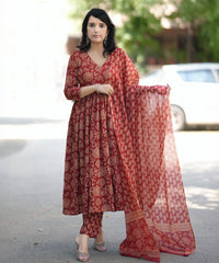 Maroon Rayon Printed Kurti Pant Dupatta Set