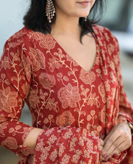 Maroon Rayon Printed Kurti Pant Dupatta Set