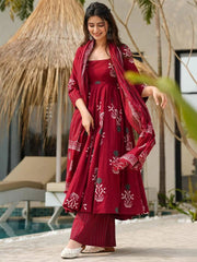 Maroon Rayon Printed Kurti Pant Dupatta Set
