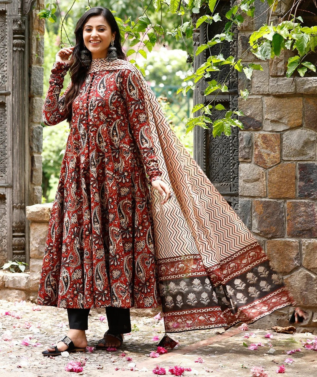 Maroon Rayon Printed Kurti Pant Dupatta Set