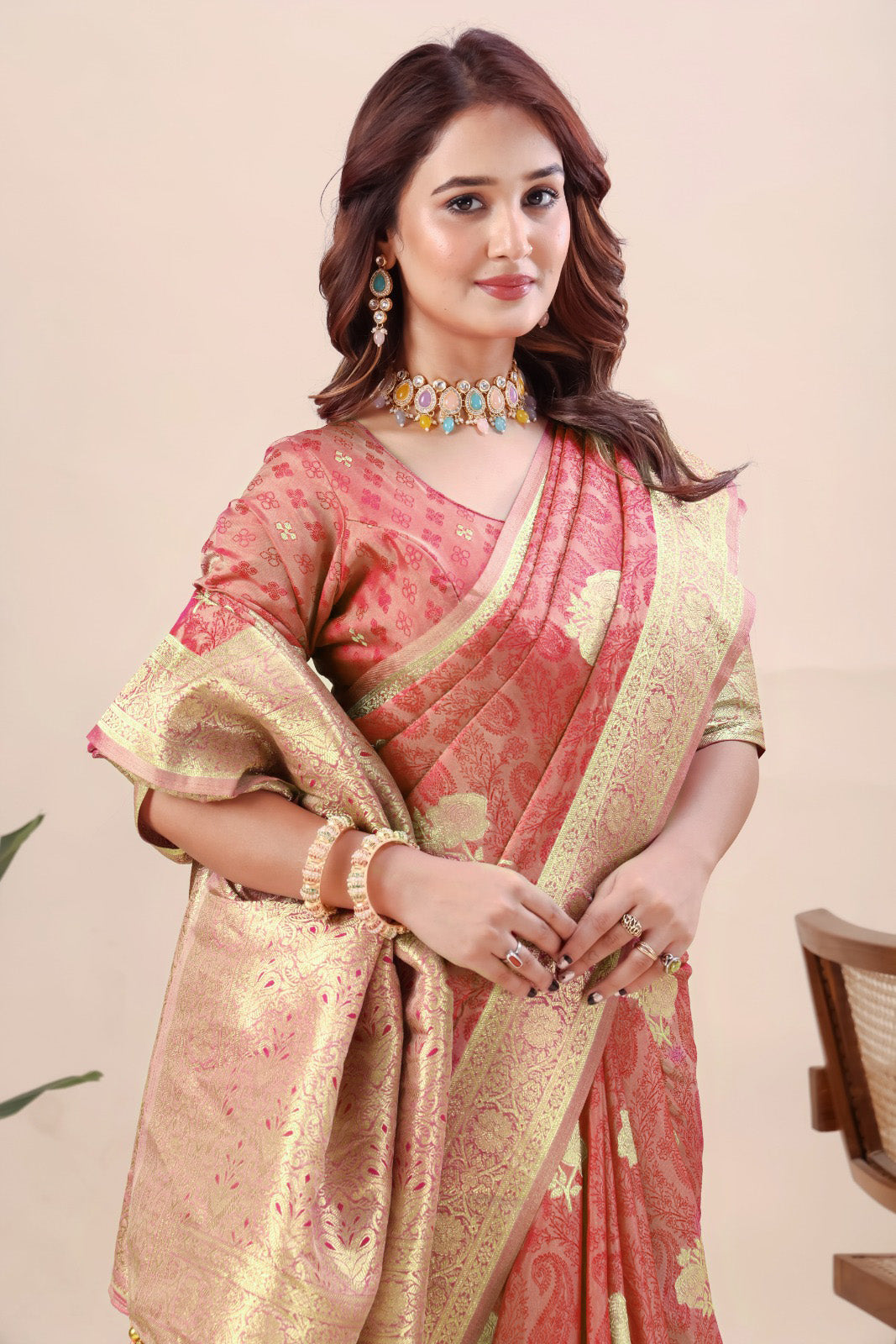 Sophisticated Traditional Banarasi Saree Opulent Gold Zari Border for Weddings and Celebrations