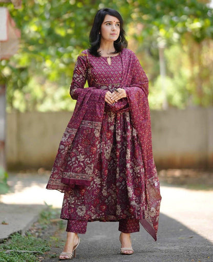 Maroon Rayon Printed Kurti Pant Dupatta Set