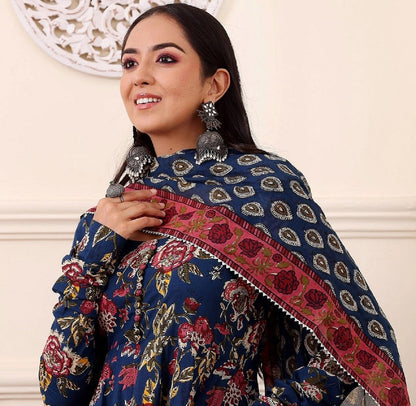 Morpich Rayon Printed Kurti Pant Dupatta Set